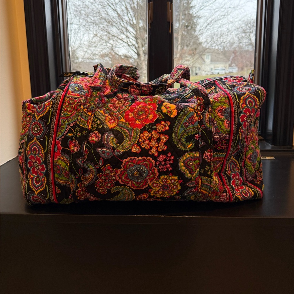 Vera Bradley Floral Patterned Women's duffle